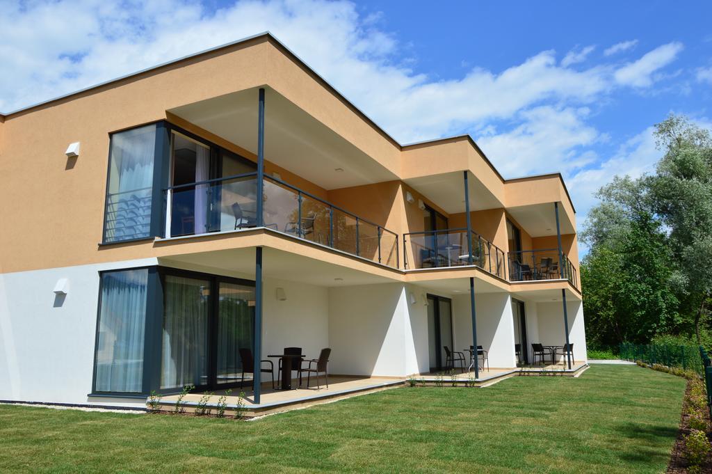 Apartmanovy Dom Krivan Bešeňová エクステリア 写真