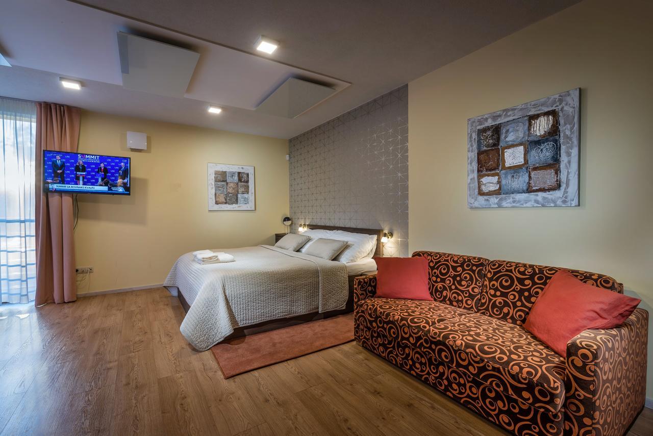 Apartmanovy Dom Krivan Bešeňová エクステリア 写真