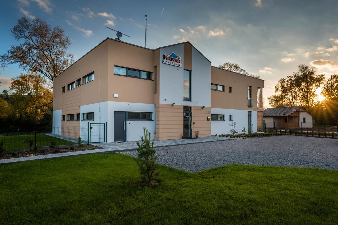 Apartmanovy Dom Krivan Bešeňová エクステリア 写真