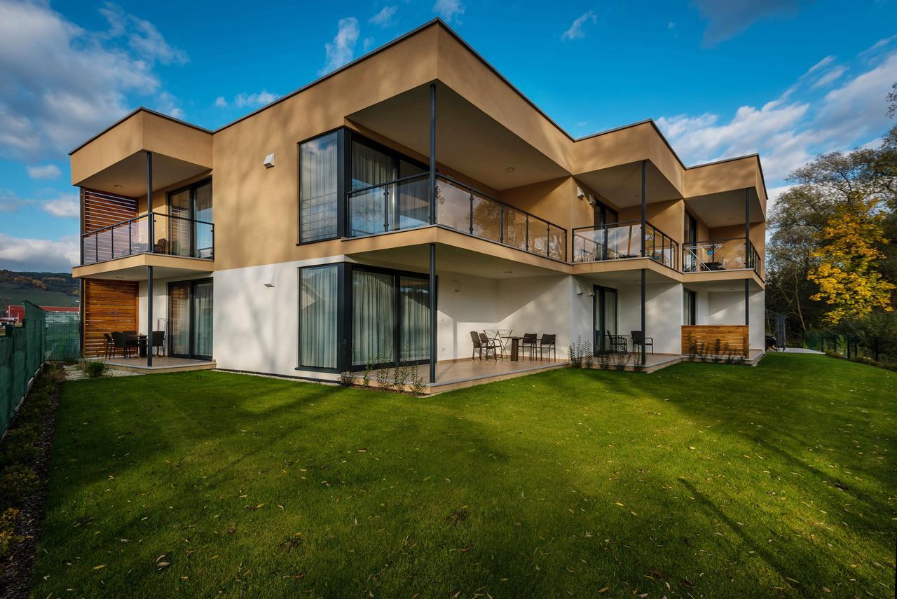 Apartmanovy Dom Krivan Bešeňová エクステリア 写真