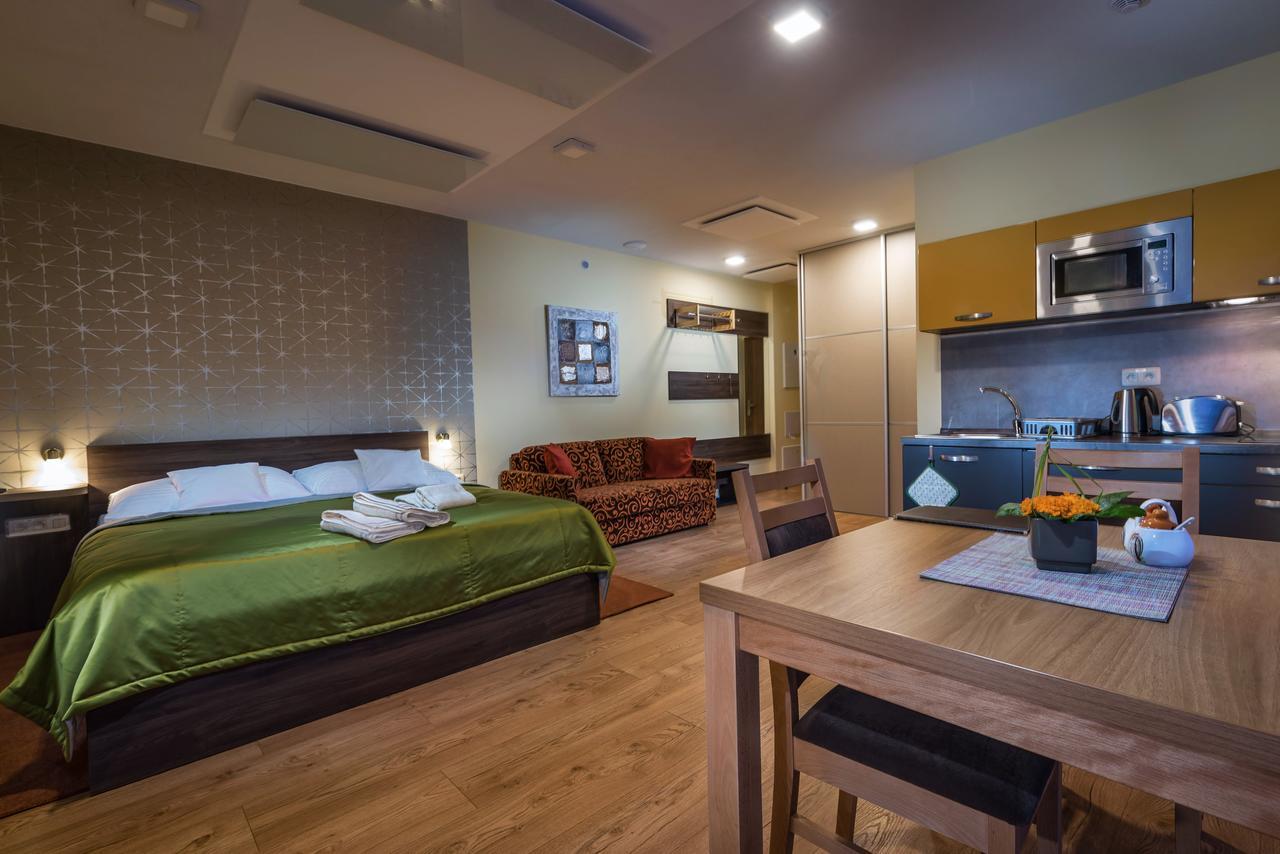 Apartmanovy Dom Krivan Bešeňová エクステリア 写真