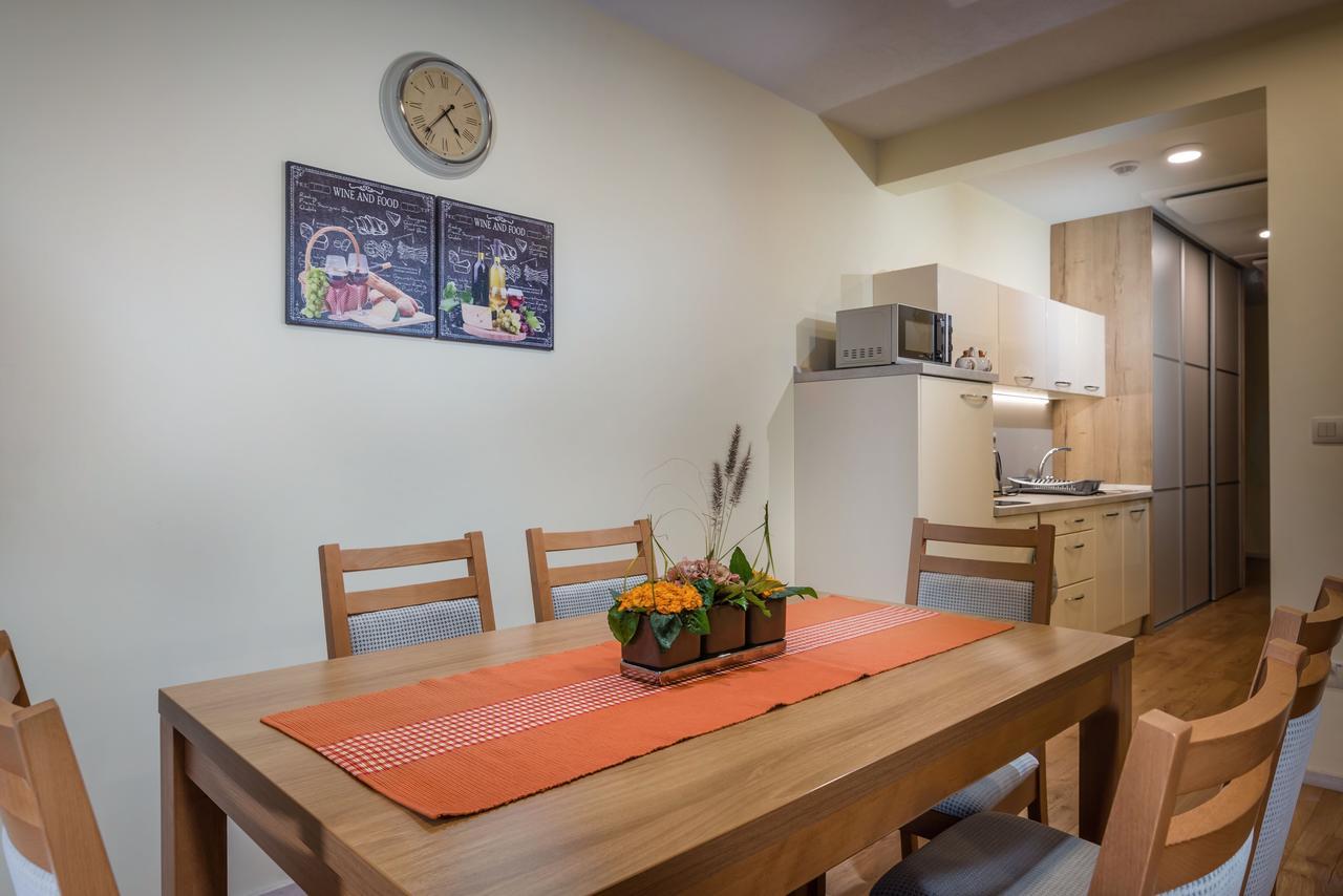 Apartmanovy Dom Krivan Bešeňová エクステリア 写真