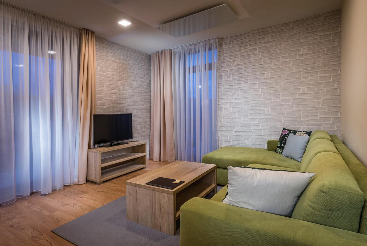Apartmanovy Dom Krivan Bešeňová エクステリア 写真